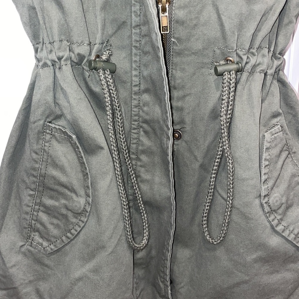 Jacket - Picture 4 of 5